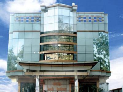 Royale Sarovar Portico Agra 4* Agra (Uttar Pradesh)