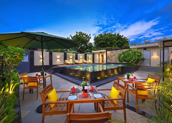 Royale Sarovar Portico Agra