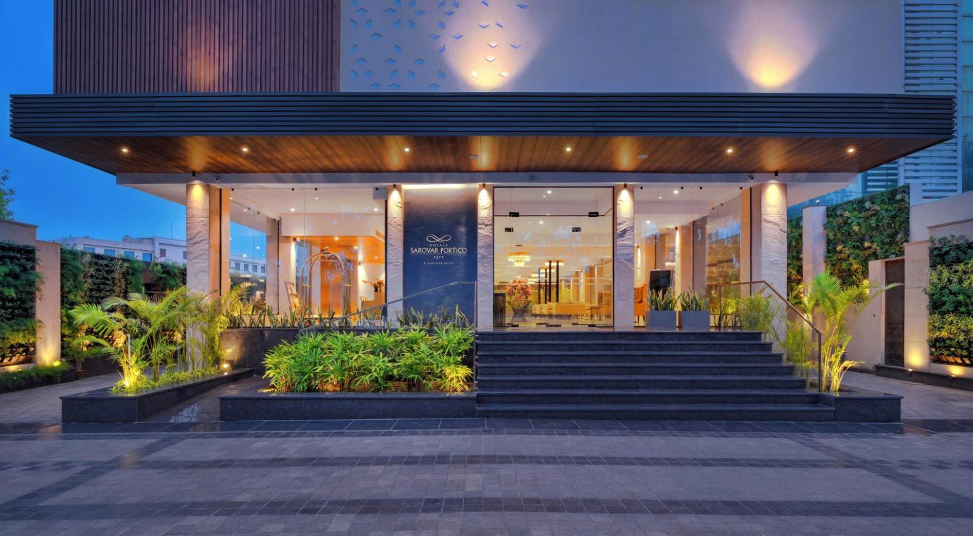 Royale Sarovar Portico Agra