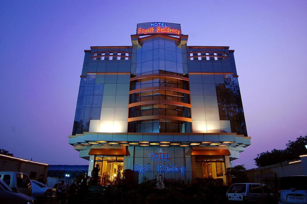 Royale Sarovar Portico Agra Hotel