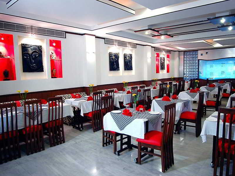Royale Sarovar Portico Agra Hotel 4*